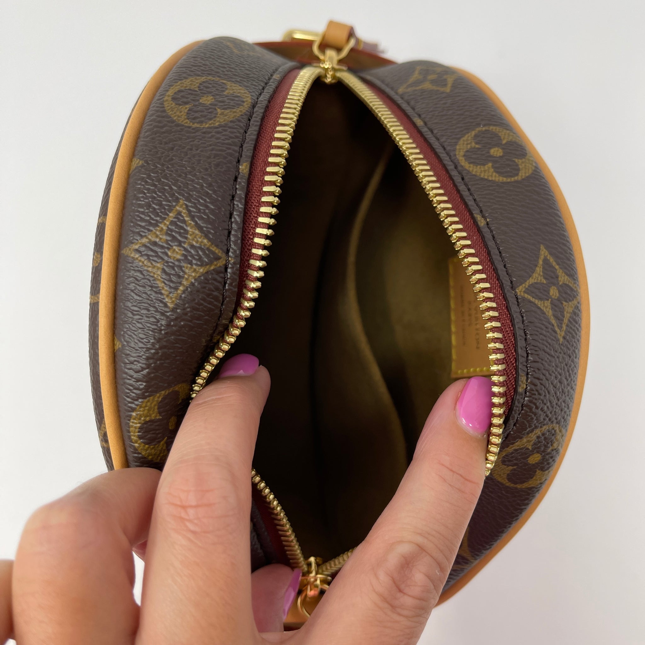 Louis Vuitton Boite Chapeau Souple PM Monogram Shoulder Bag – Coco
